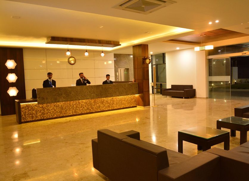 Front desk Photo