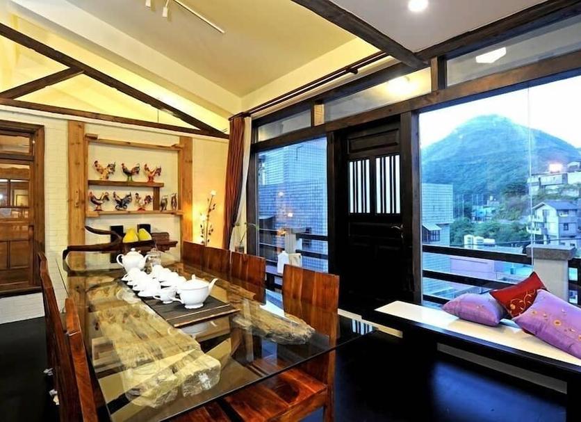 Dining room Photo