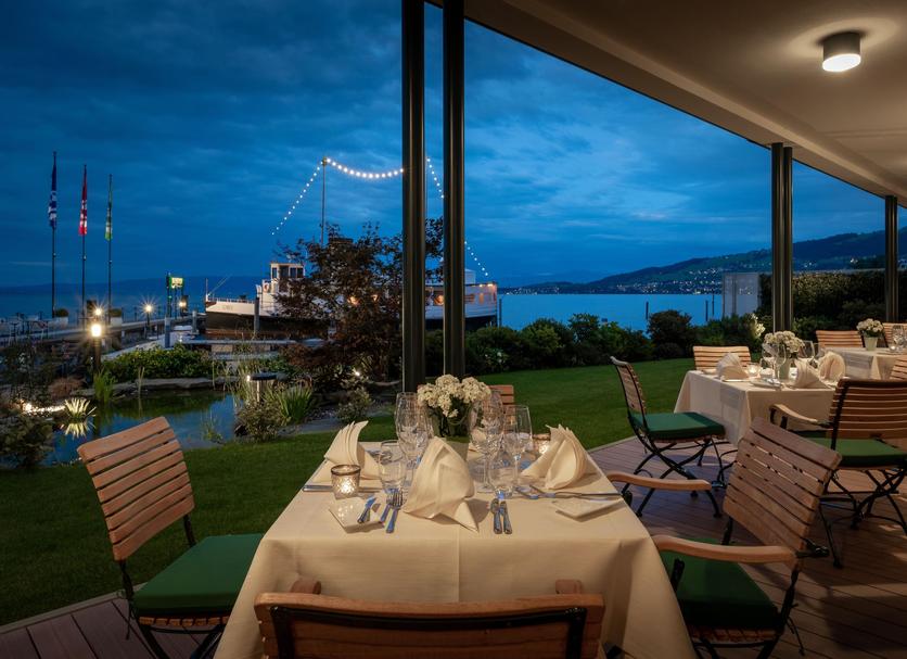 Restaurant Photo