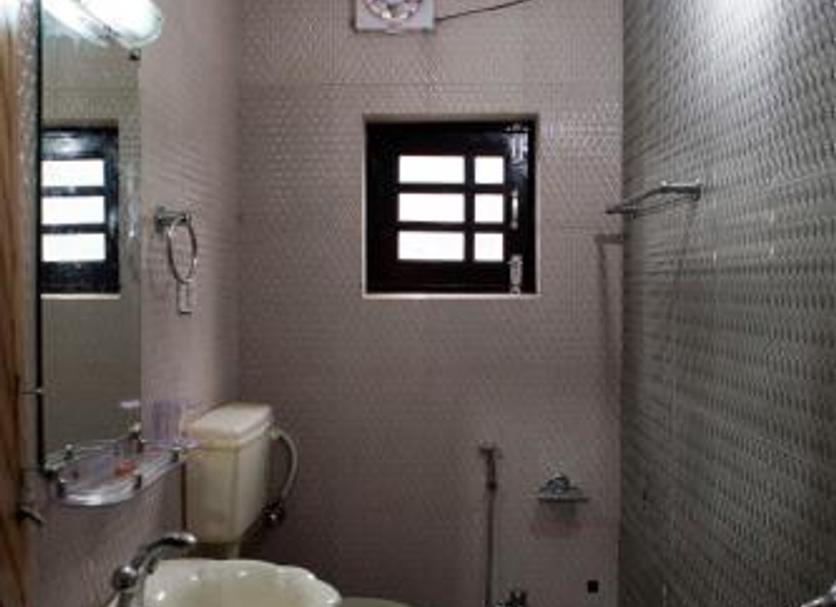 Bathroom Photo