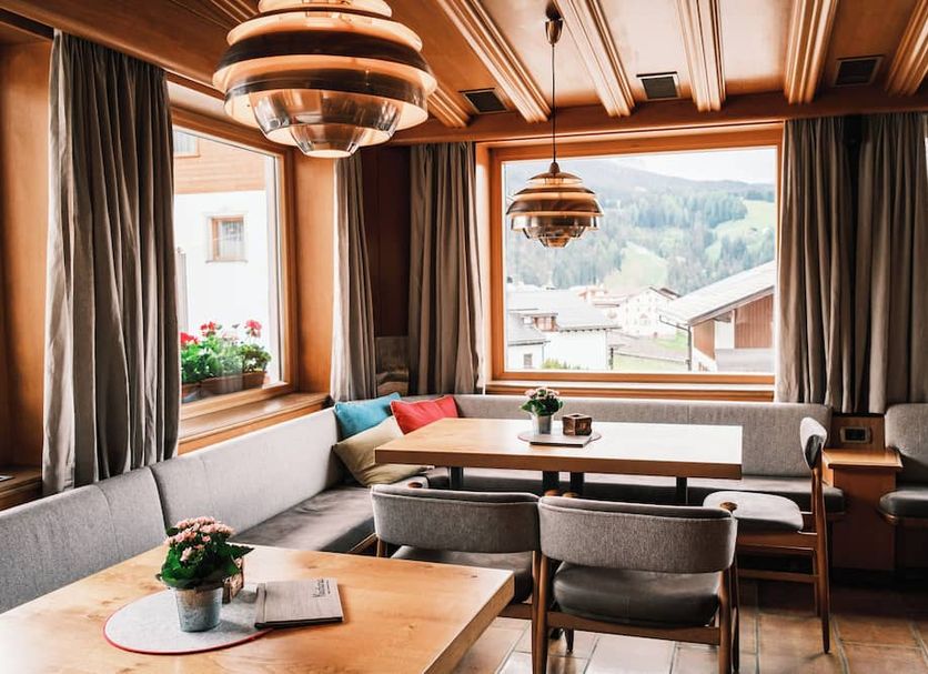 Dining room Photo