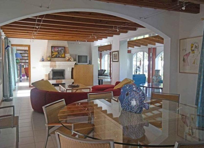 Dining room Photo