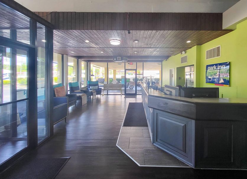 Front desk Photo
