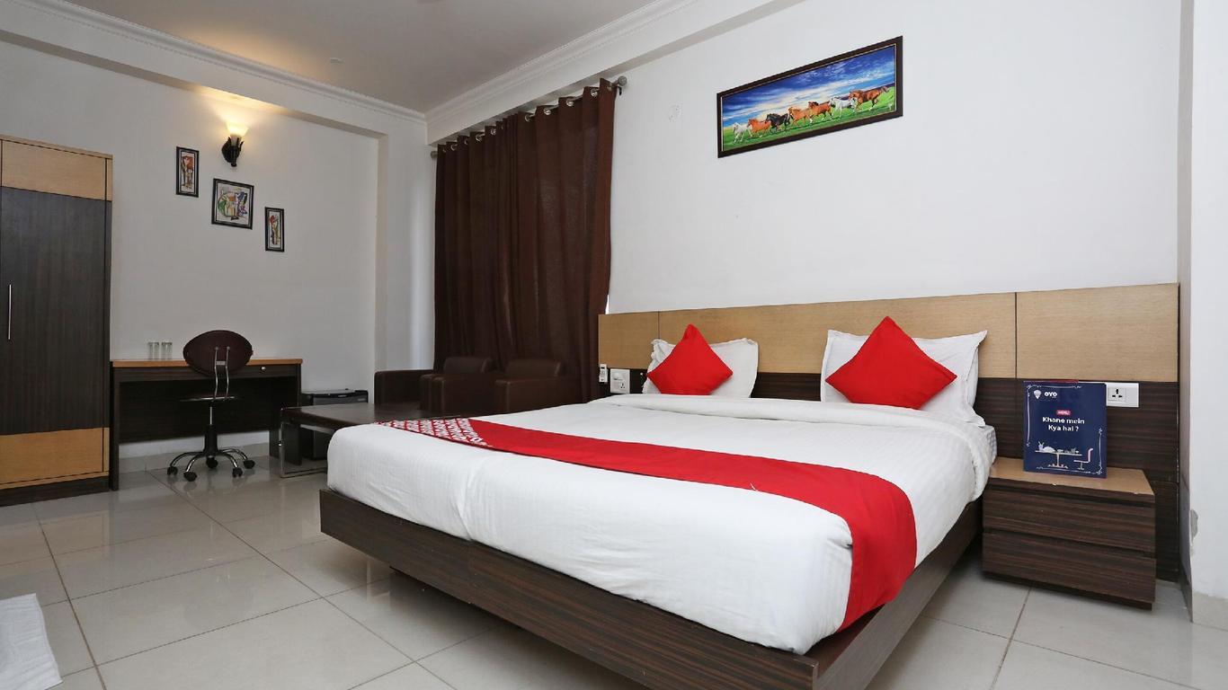 Hotel O Cyber Inn