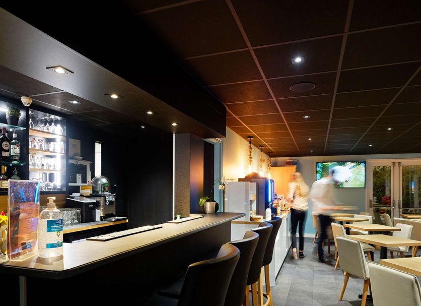 Bar Photo