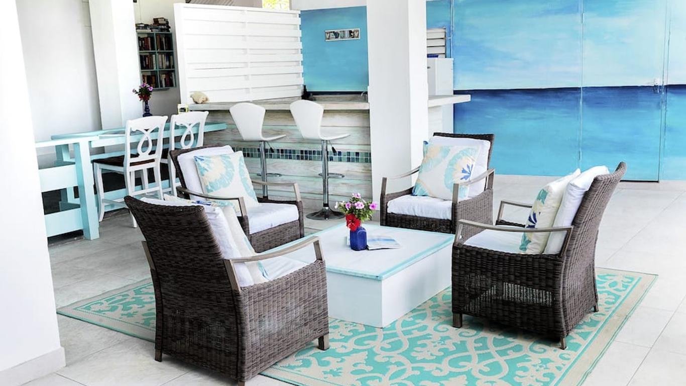 Adulo Apartments