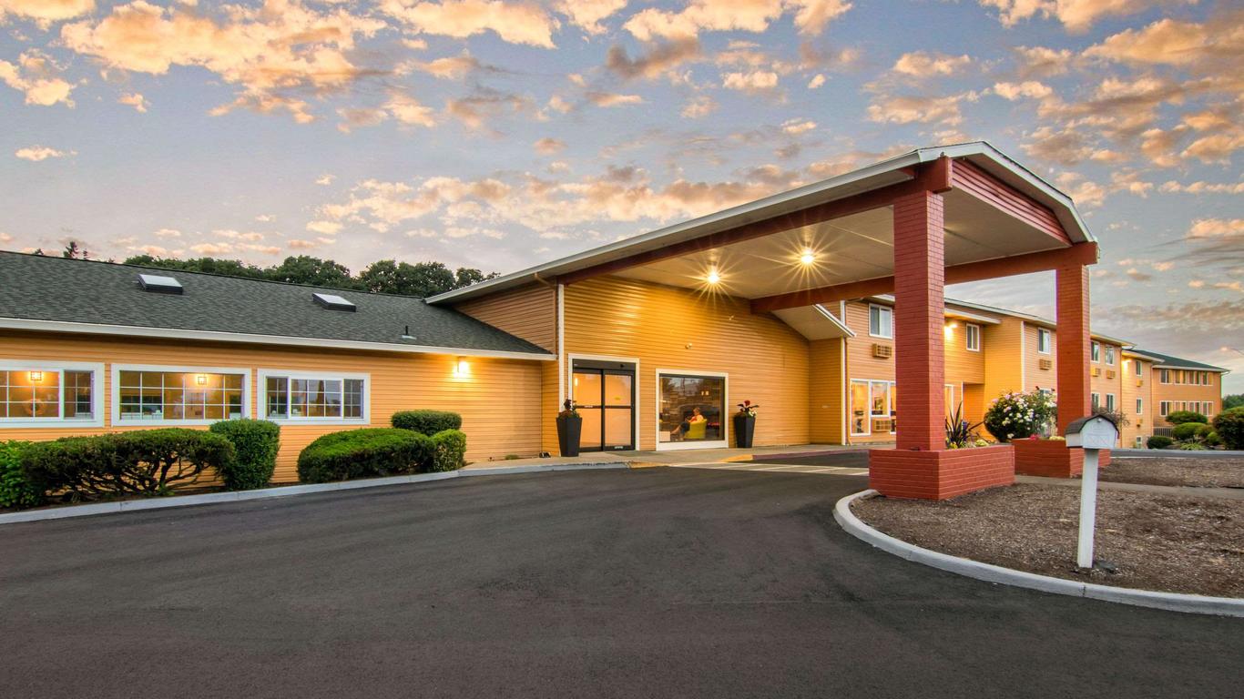 Quality Inn and Suites Albany Corvallis