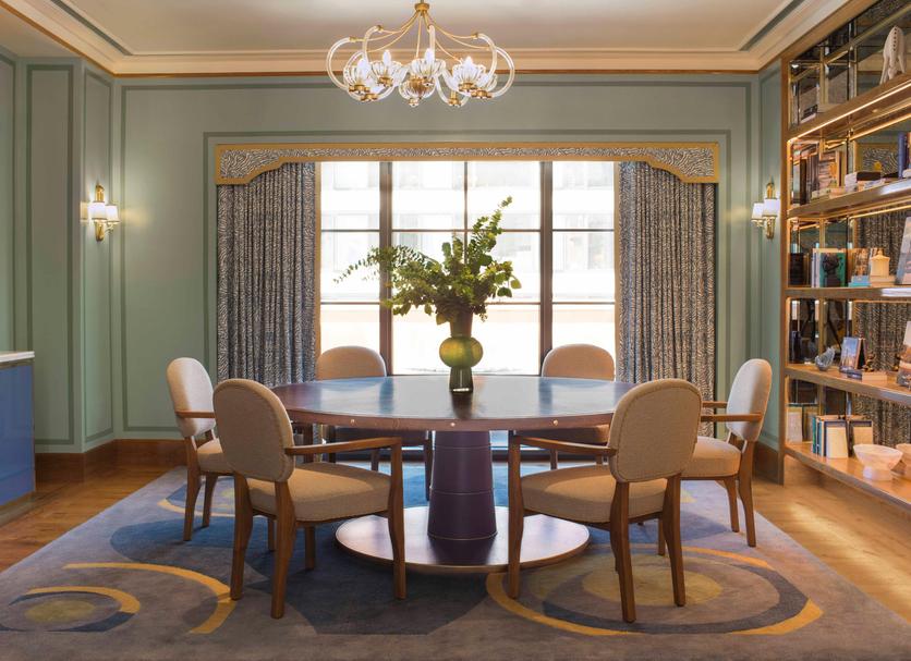 Dining room Photo