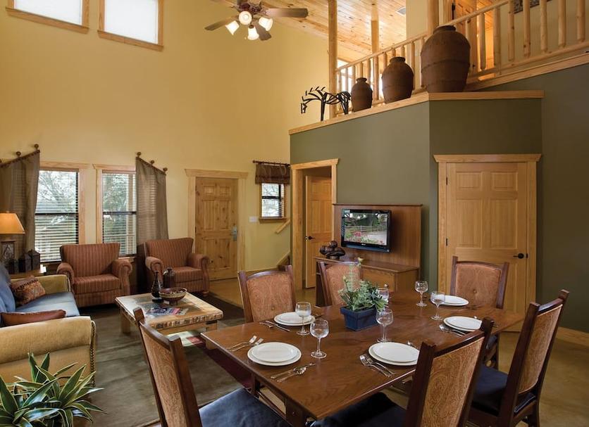 Dining room Photo
