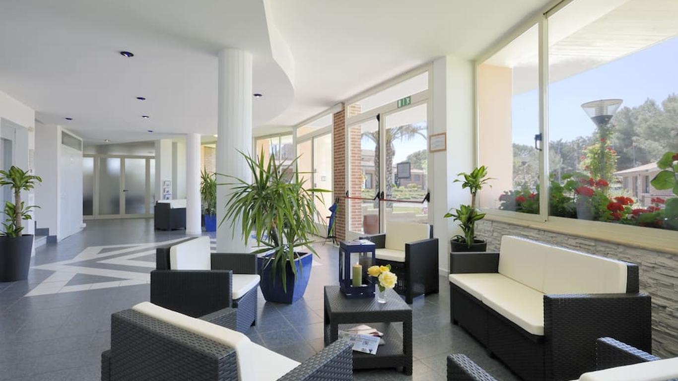 La Cecinella Apartments