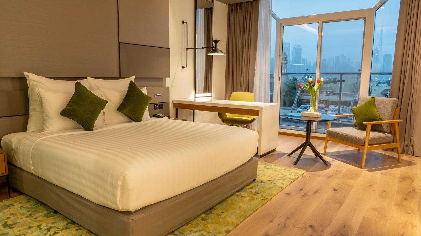 Al Khoory Courtyard Hotel