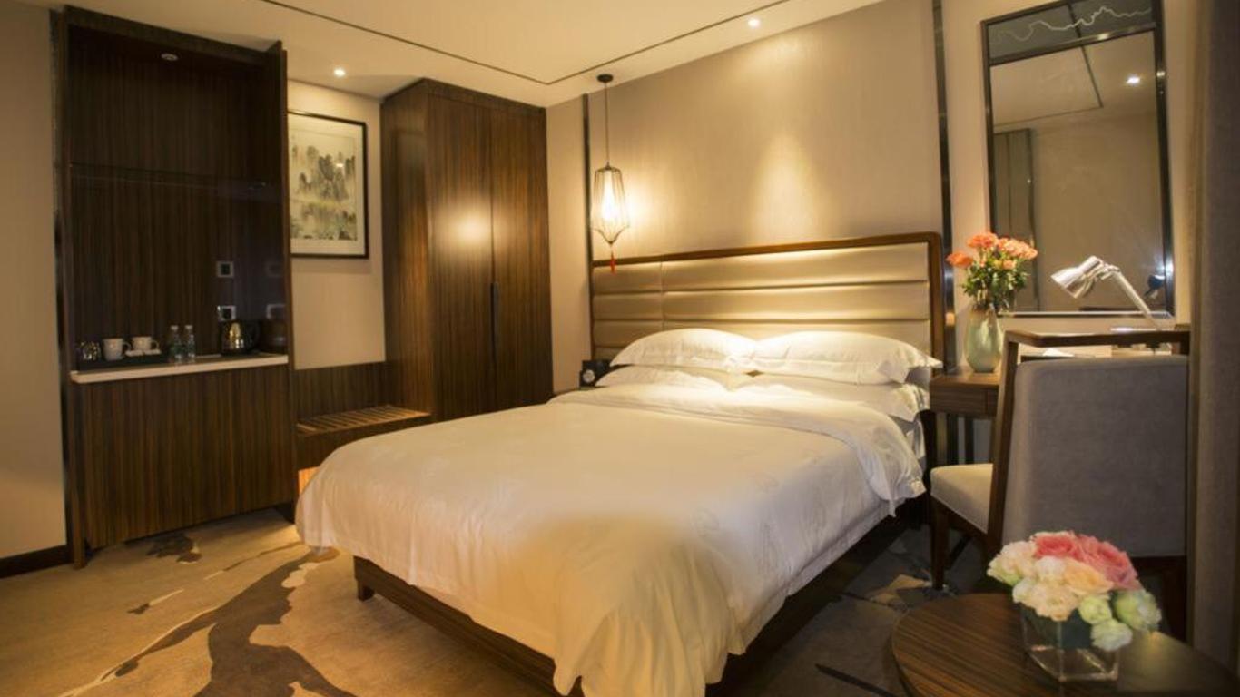 Days Hotel Guilin