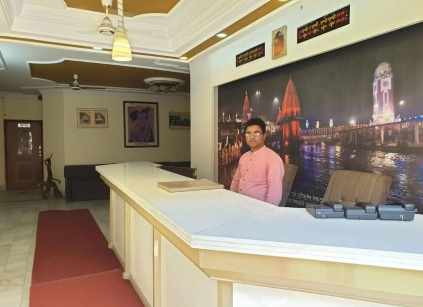 Front desk Photo