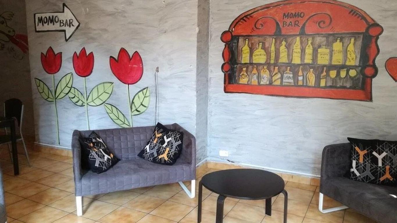 Hostel One Momotown