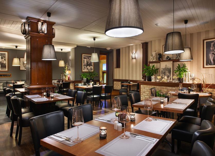Restaurant Photo