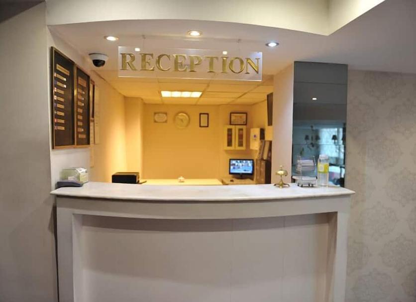 Front desk Photo
