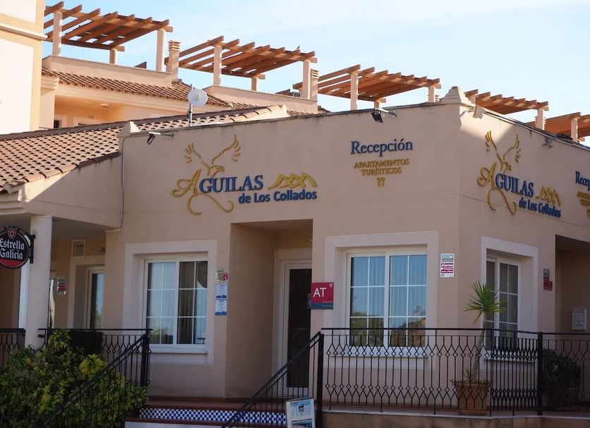 Águilas de los Collados in Águilas with reception entrance and rooftop pergolas