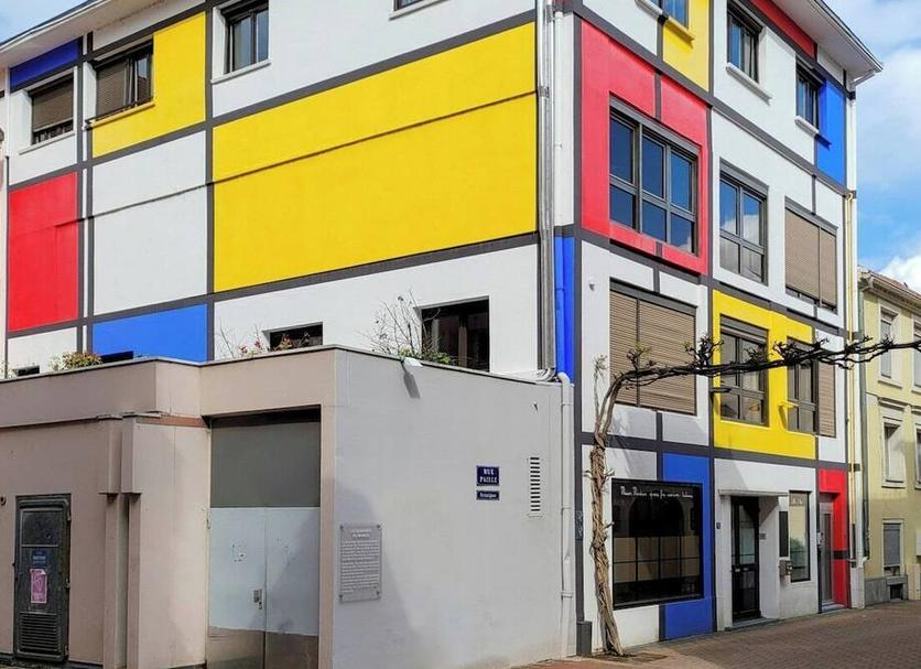 Building Photo