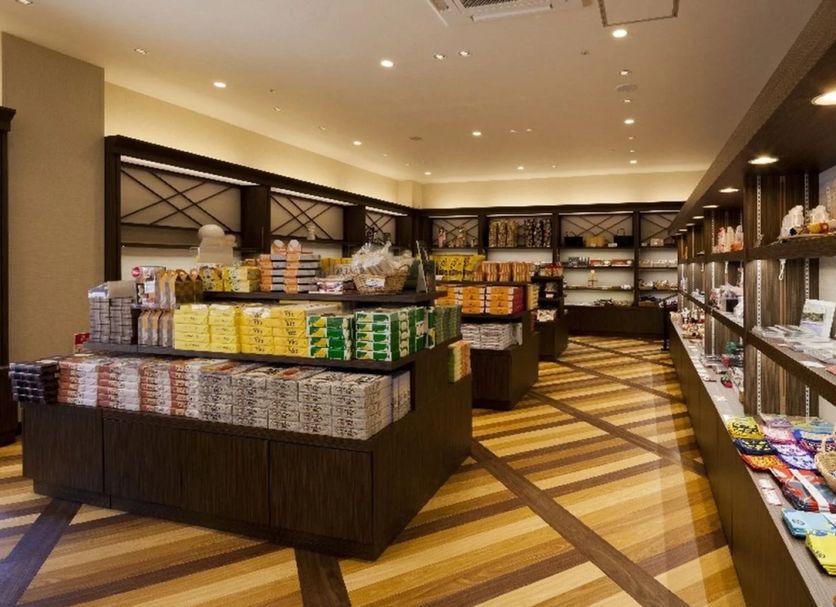 Shop Photo