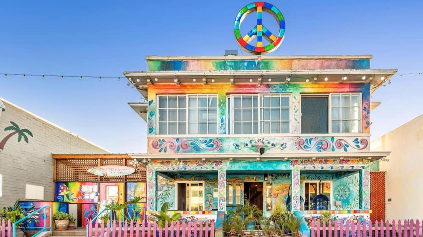 Samesun Ocean Beach Hotel & Hostel