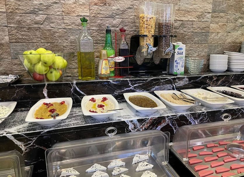 Buffet Photo