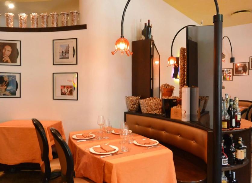 Restaurant Photo