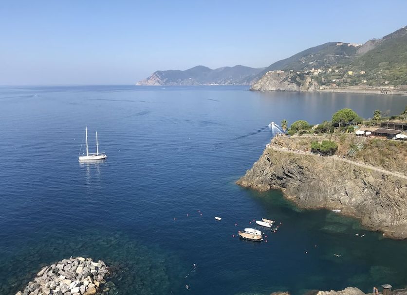 Arpaiu in Manarola with sea views over the coastline and a small harbor below