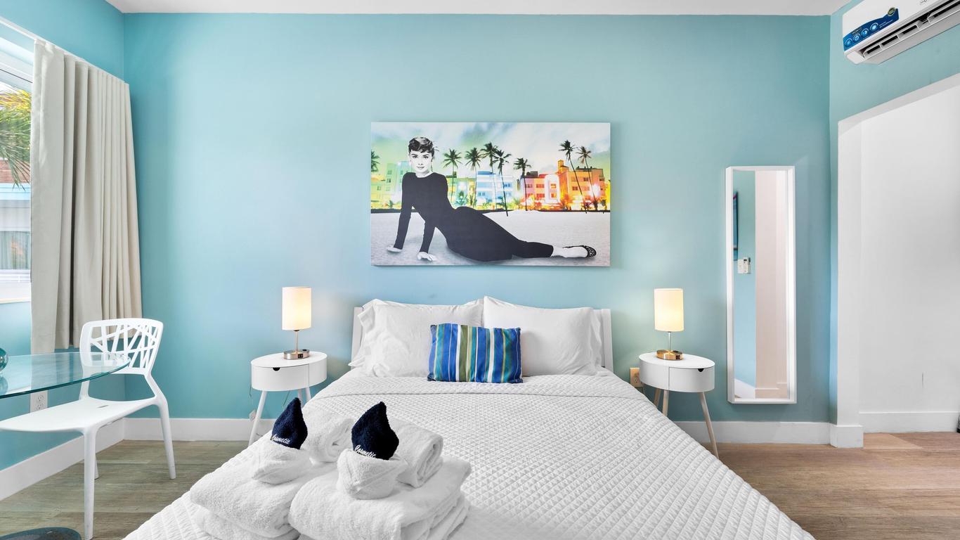 The New Yorker Hotel Miami