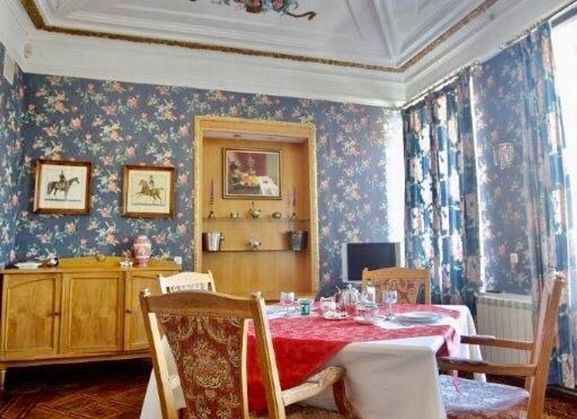 Dining room Photo