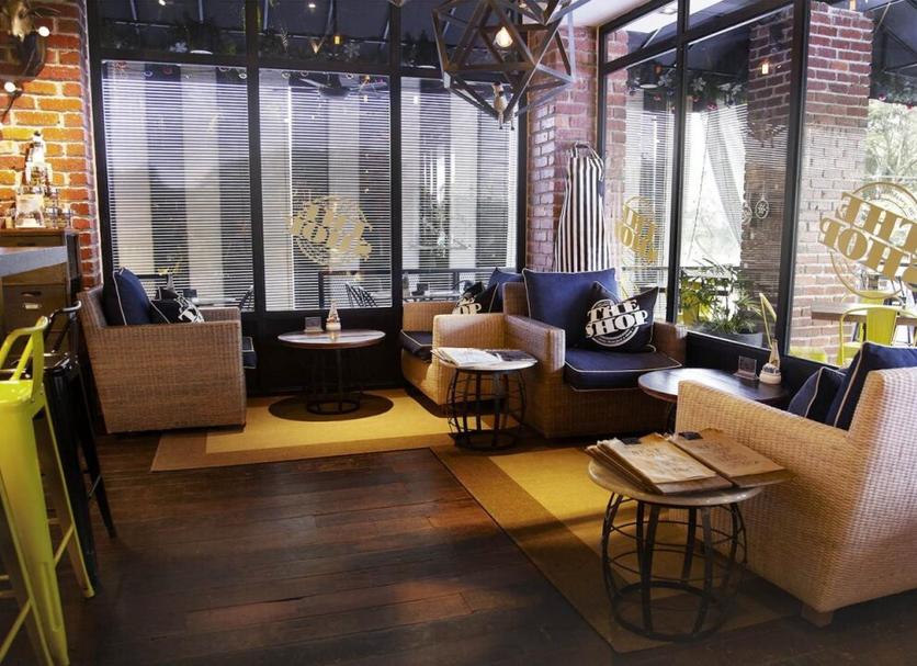 Lounge Photo