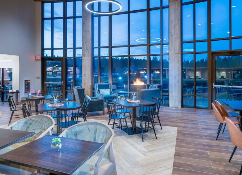 Restaurant Photo