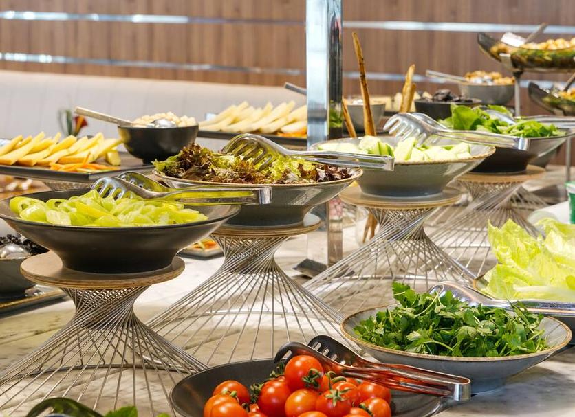 Buffet Photo