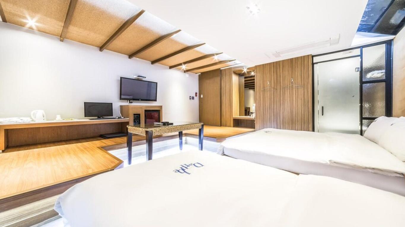 Danube Hotel