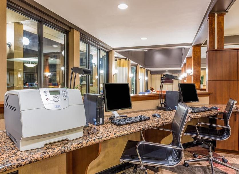 Comfort Inn Roswell-Dunwoody from $71. Roswell Hotel Deals & Reviews - KAYAK