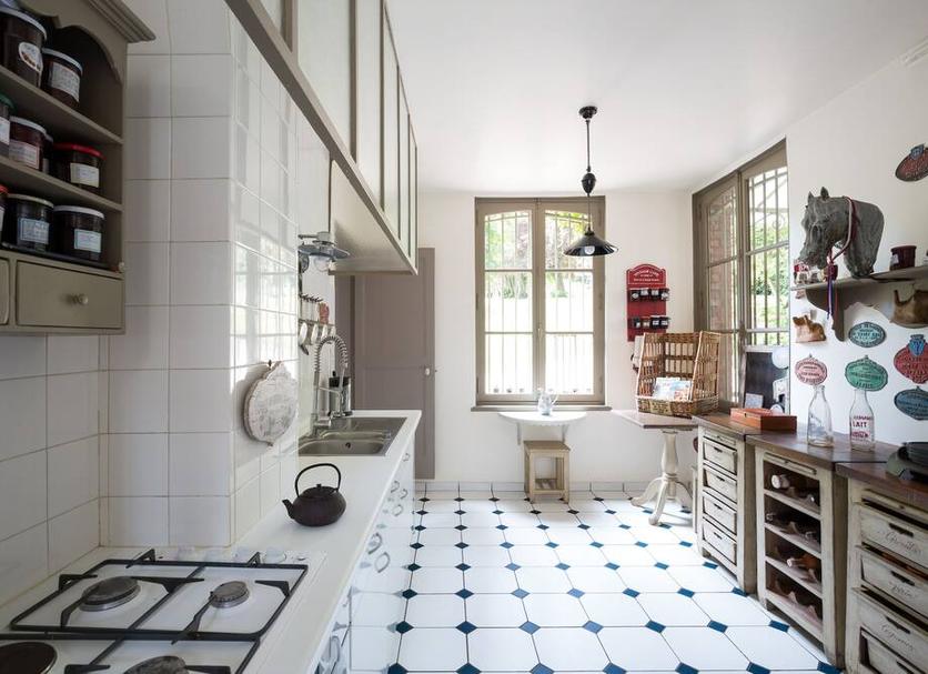 Kitchen Photo
