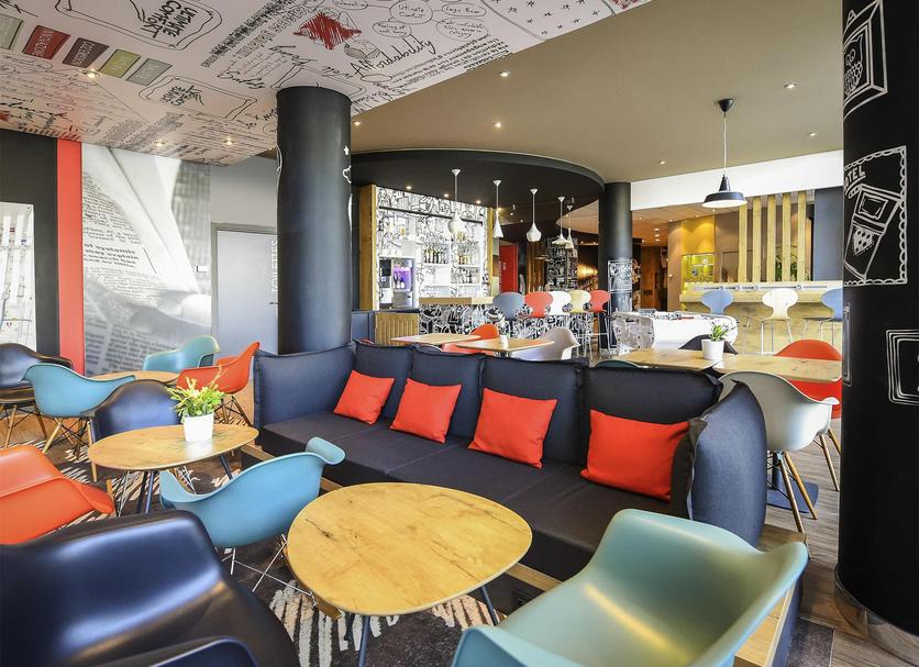 Bar Photo
