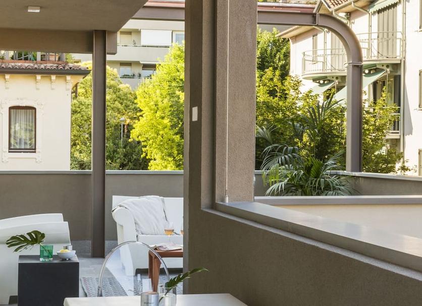Balcony Photo