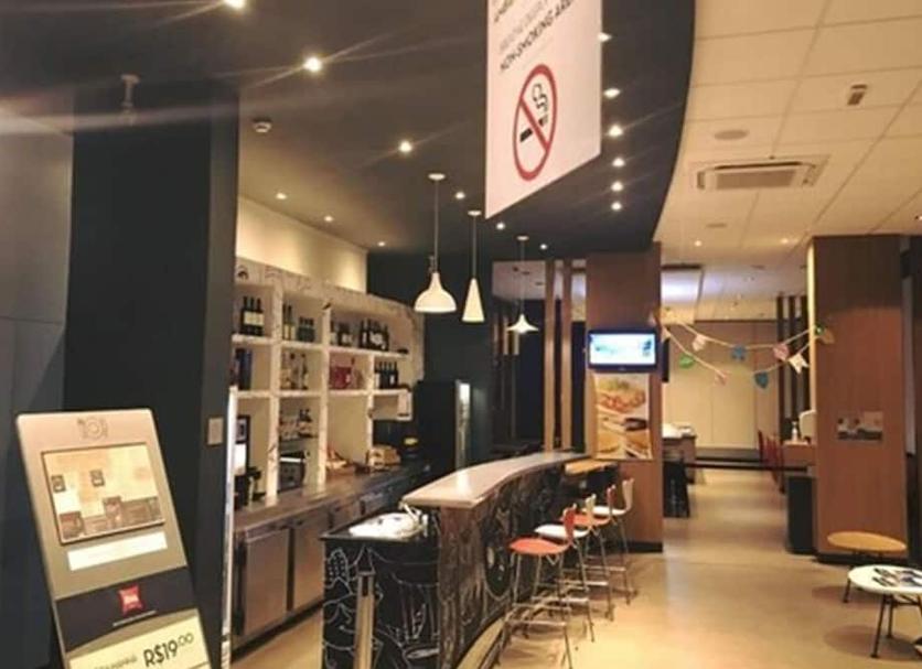 Bar Photo