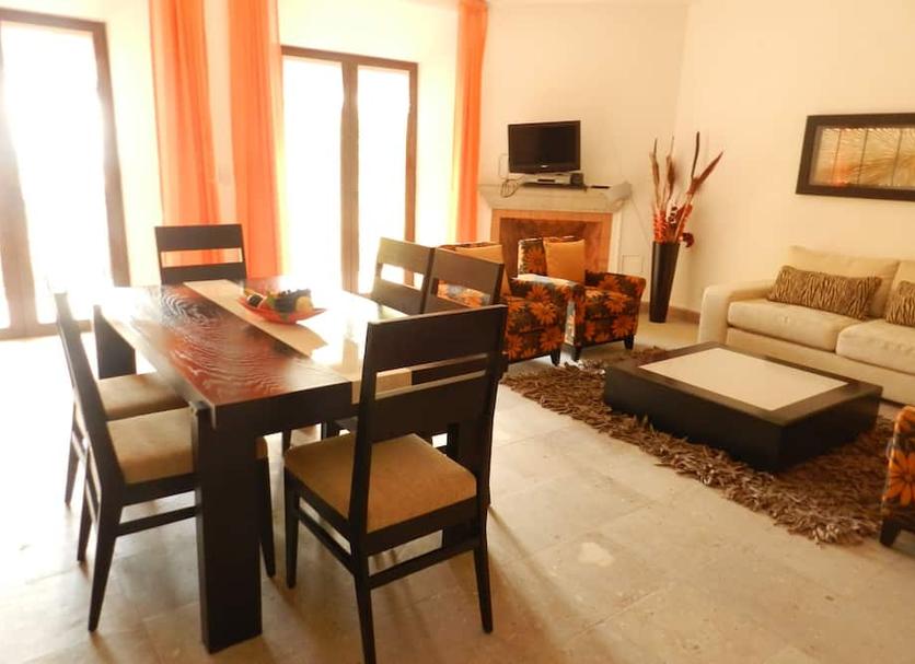 Dining room Photo