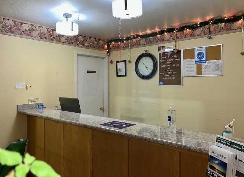 Front desk Photo