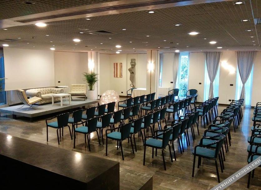 Conference room Photo