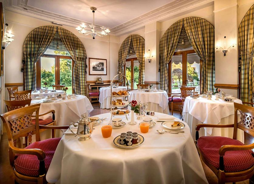 Restaurant Photo