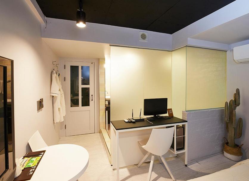 Business center Photo