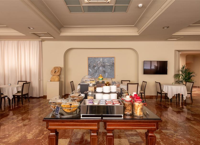 Buffet Photo