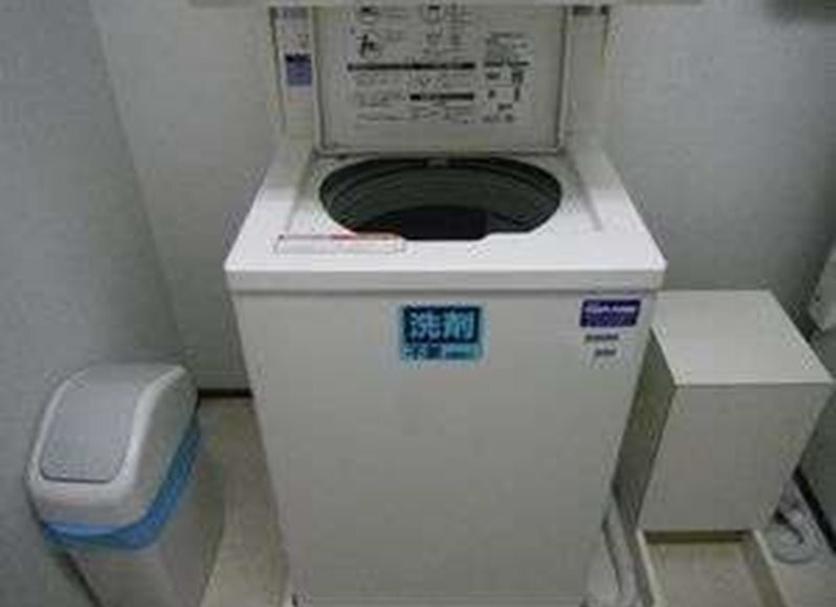 Laundry facility Photo