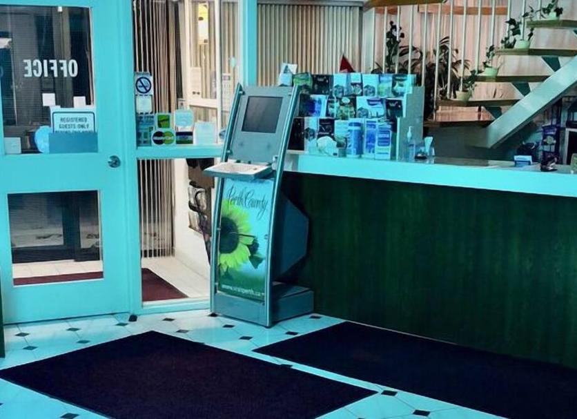 Front desk Photo