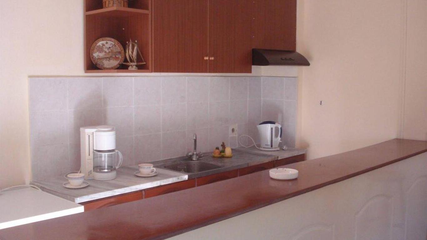 Georgina Family Apartments