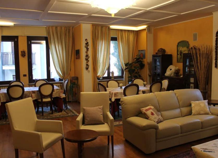 Lounge Photo