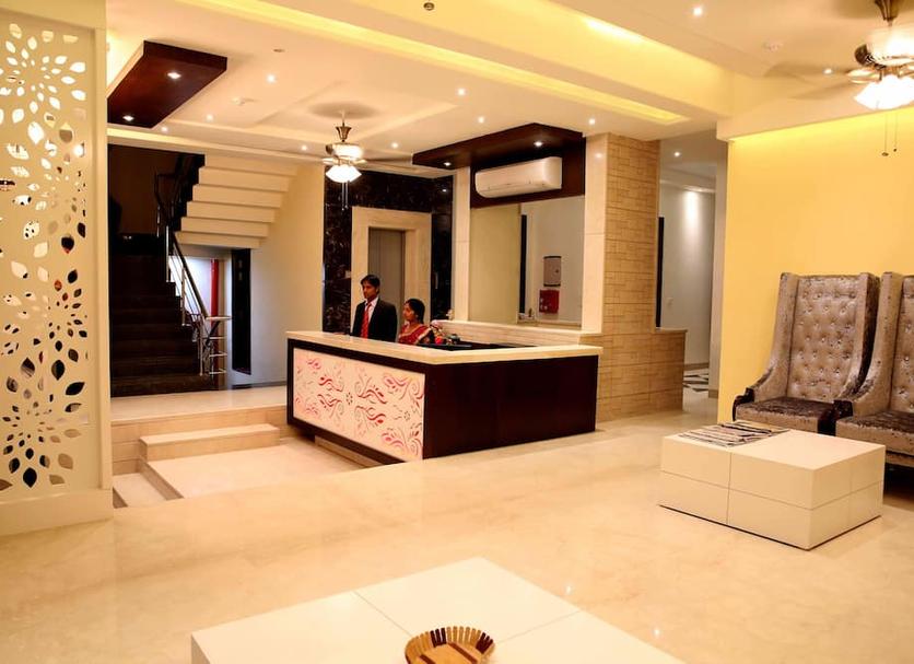 Front desk Photo