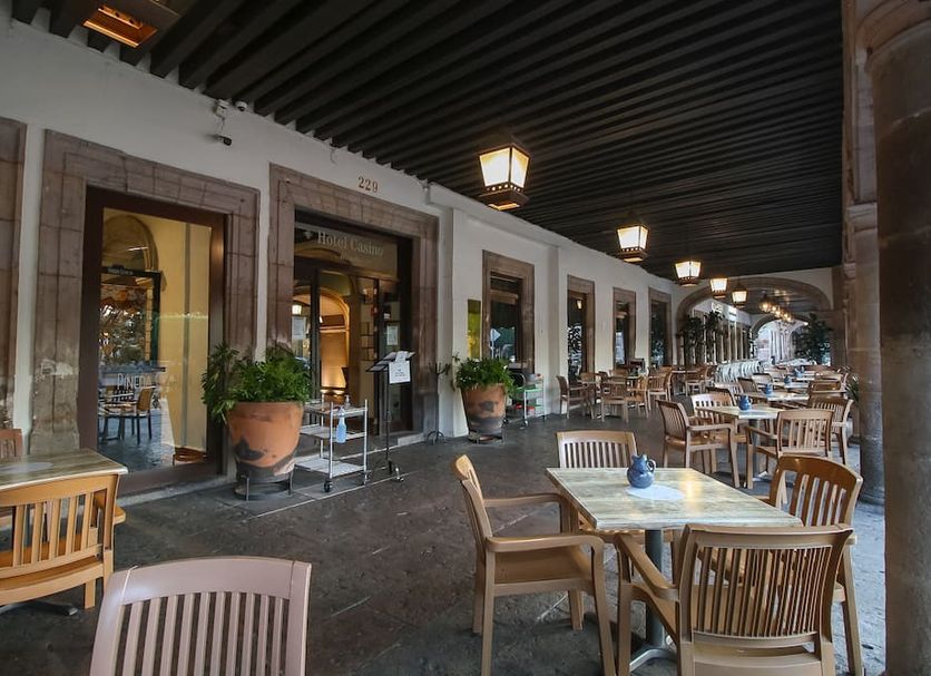 Restaurant Photo